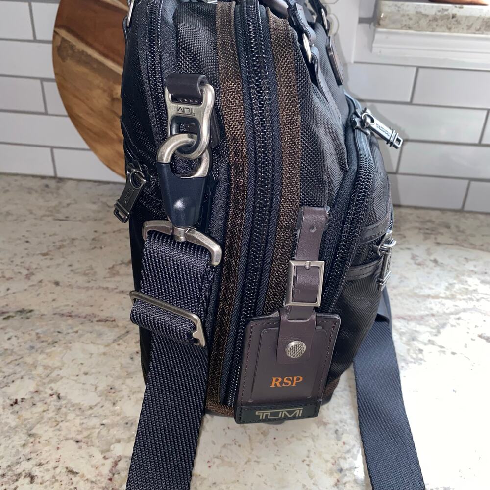 TUMI $399 Alpha Bravo Andersen Slim Commuter Briefcase Ballistic Black Brown EUC - Picture 13 of 16